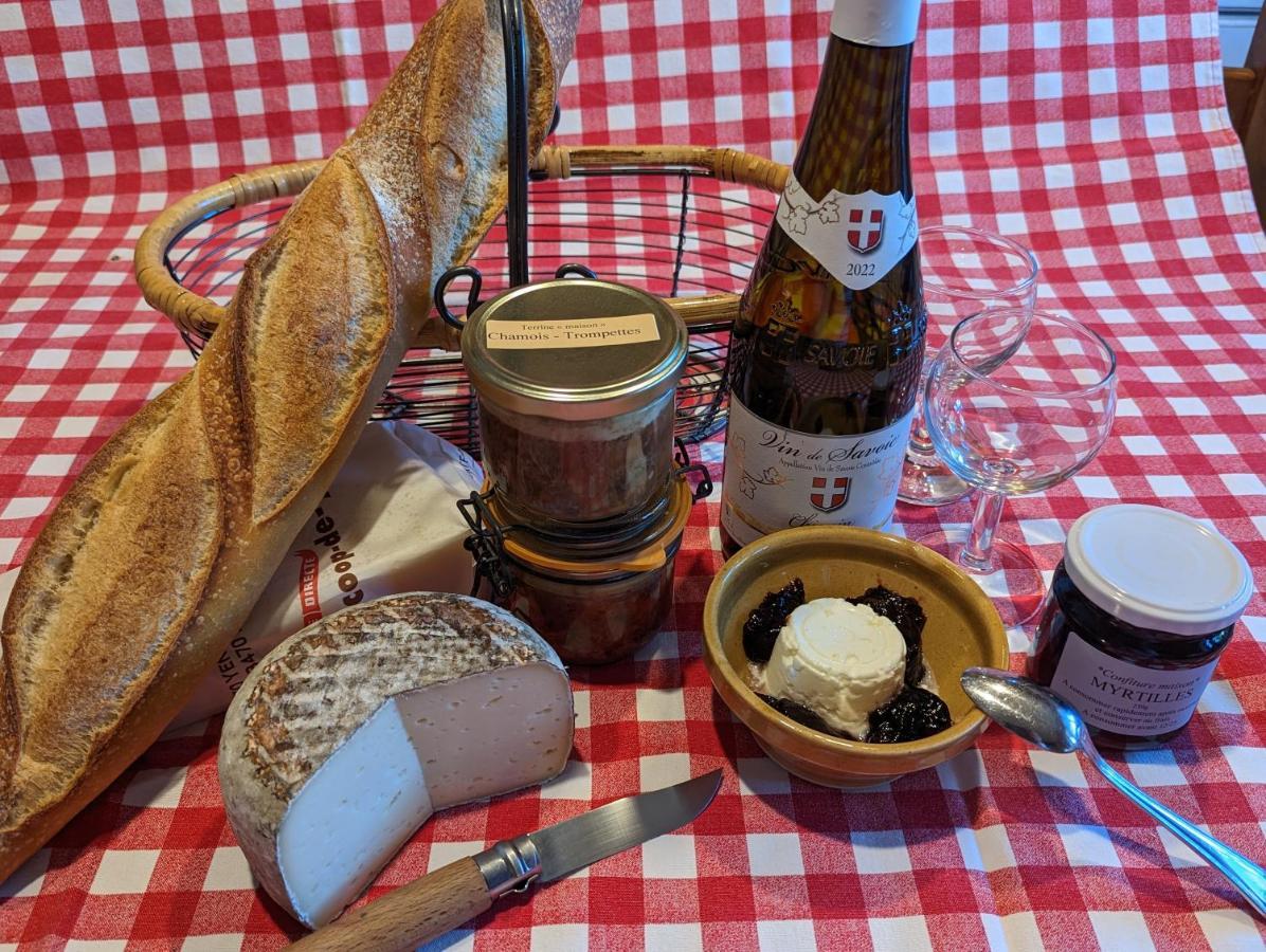 Les Grands Champs Hotel Attignat-Oncin Luaran gambar