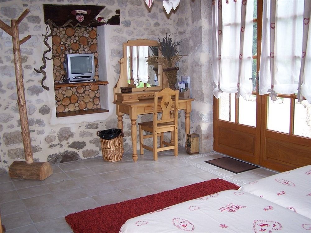 Les Grands Champs Hotel Attignat-Oncin Luaran gambar